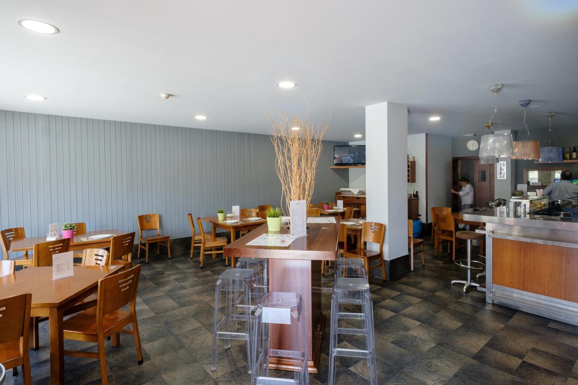 טאפיה דה קסרייגו Hotel Restaurante San Anton מראה חיצוני תמונה